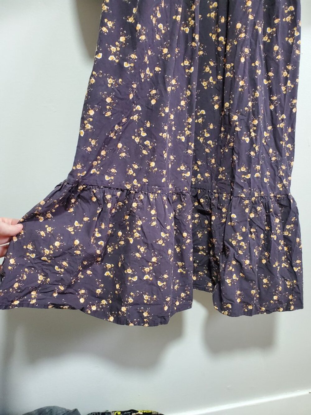 RAILS Sal Midi Dress Dark Romantic Floral XS 3/4 Puff Sleeve Ruffle Clasp Neck - Picture 8 of 16
